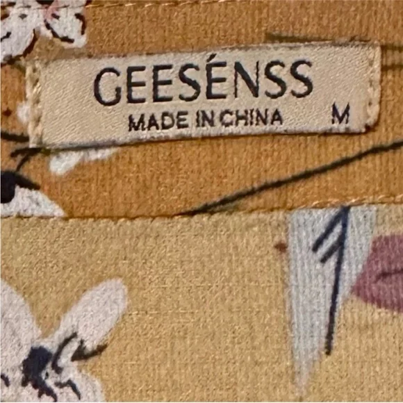 Women's Floral Chiffon Blouse 3/4 Sleeve V
Neck Yellow Zipper Top - Picture 5 of 6